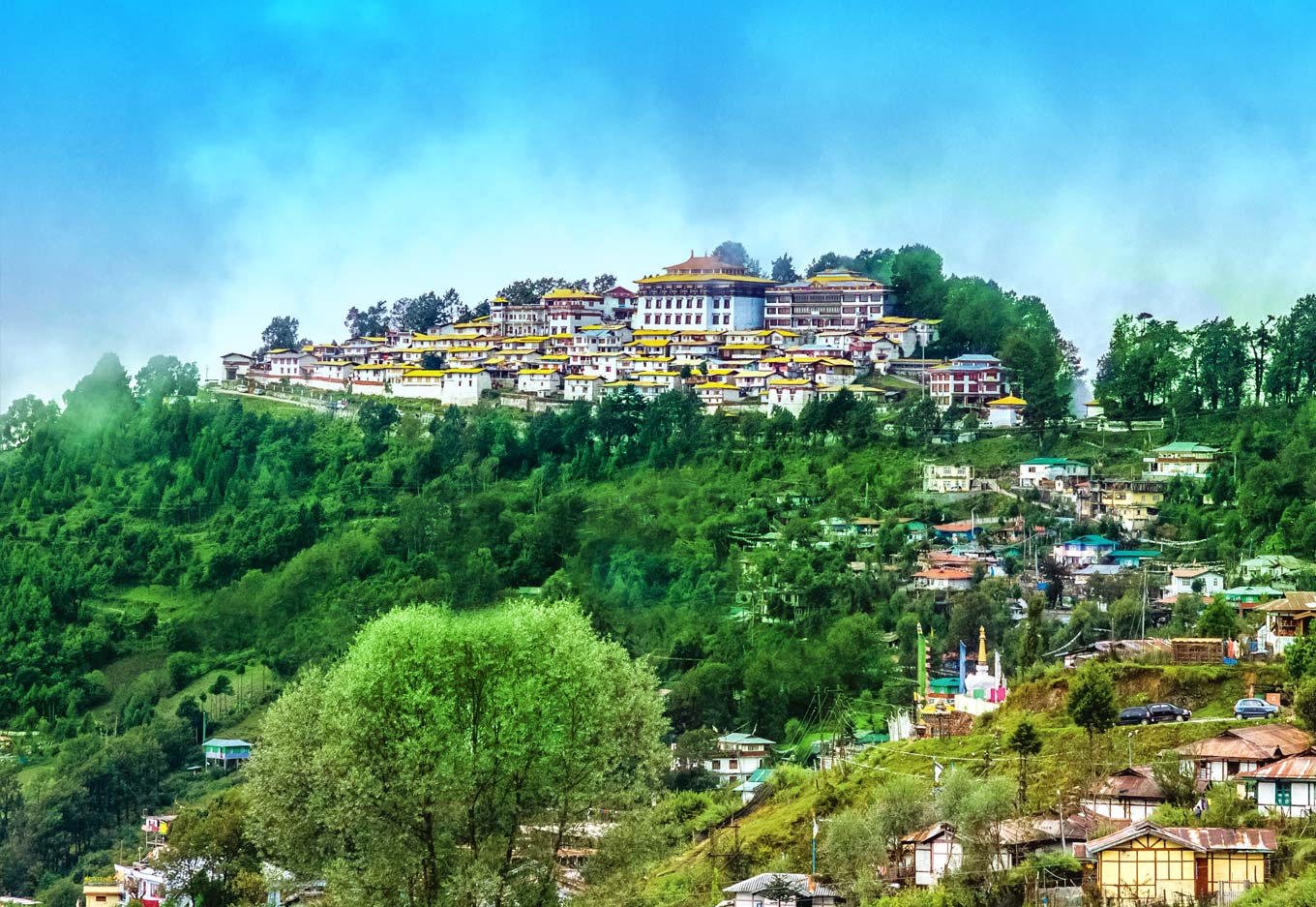 Hill monastery above Bomdila