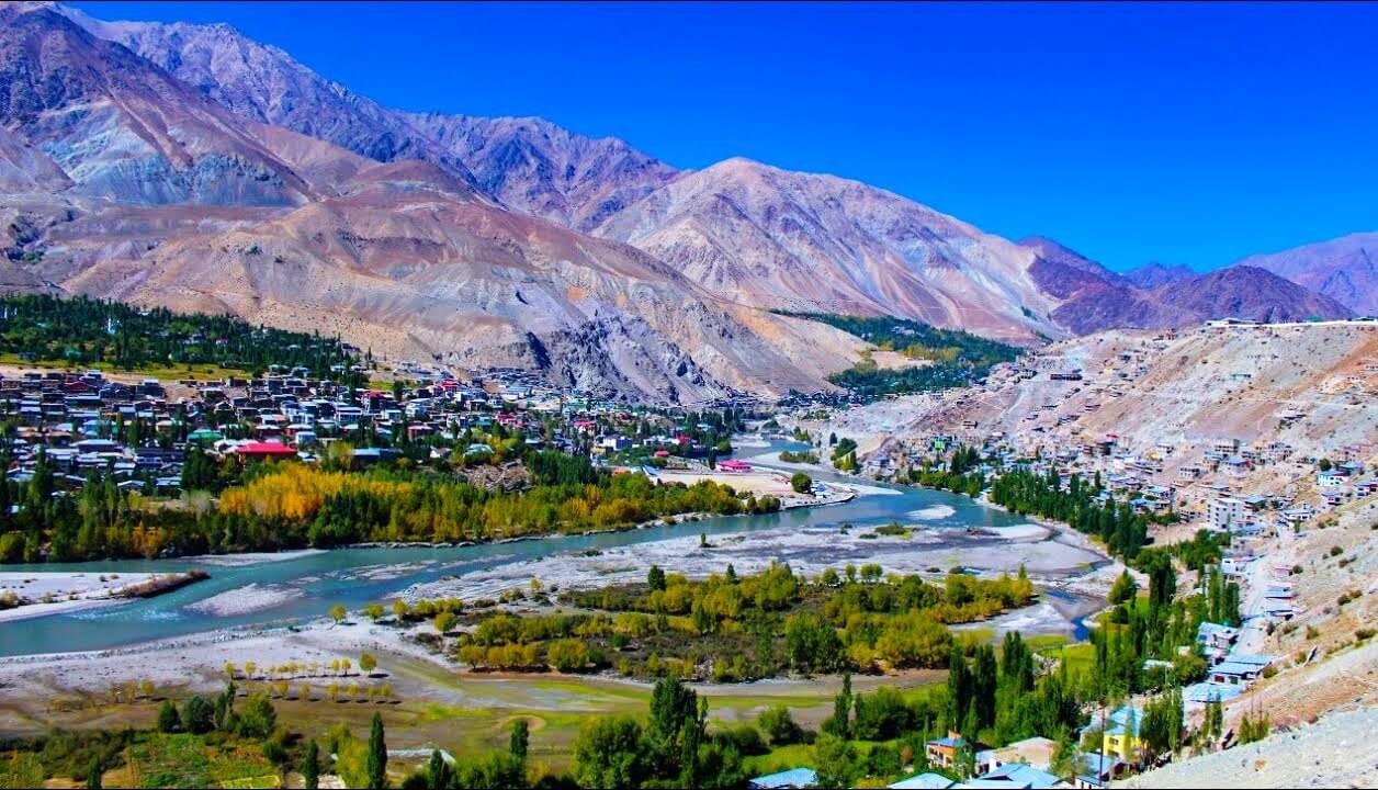 Kargil town on the Suru